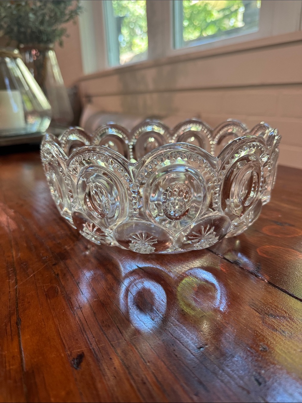 LE Smith serving bowl